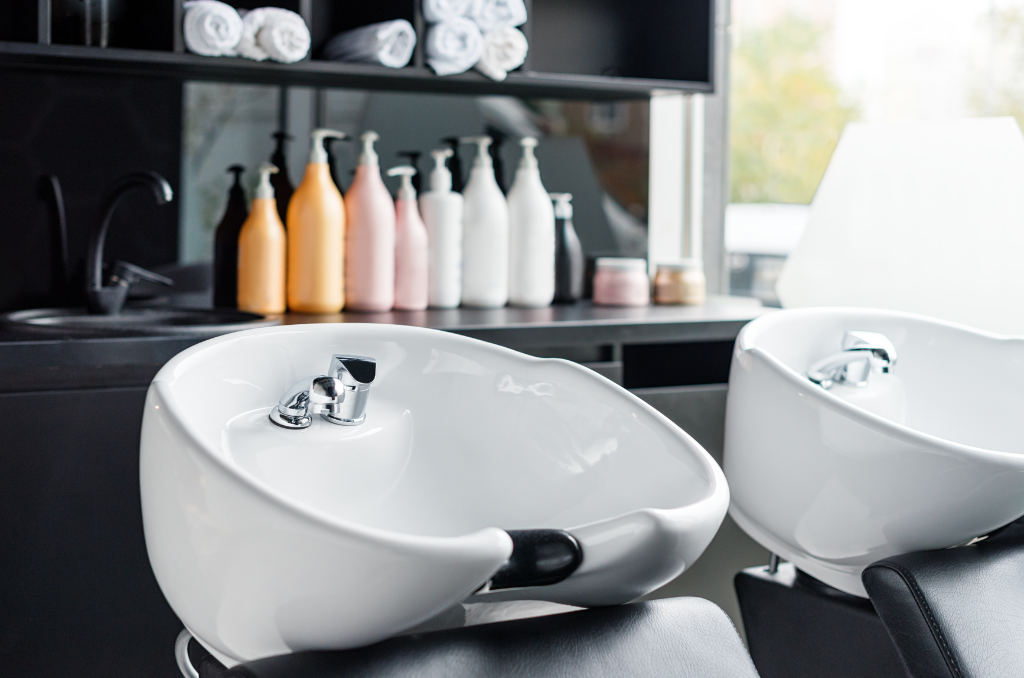 一人美容室が失敗する理由とは？開業前に知っておきたい落とし穴と成功の秘訣